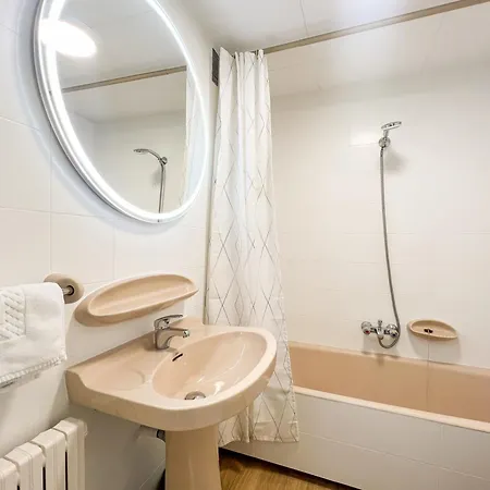 Reformado Park En El Centro De Andorra Apartment