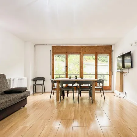Reformado Park En El Centro De Andorra Apartment